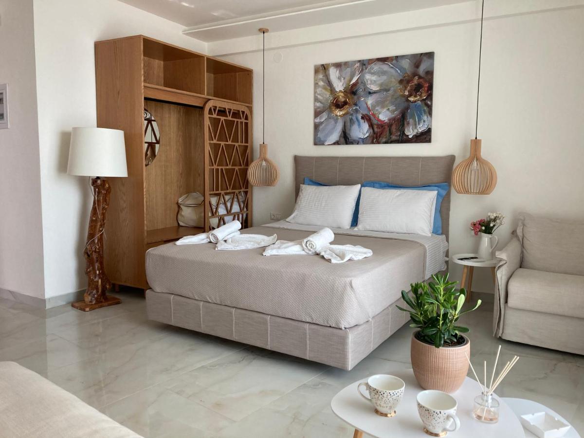 Wide Blue Luxury Boutique Suites Neos Marmaras Eksteriør billede