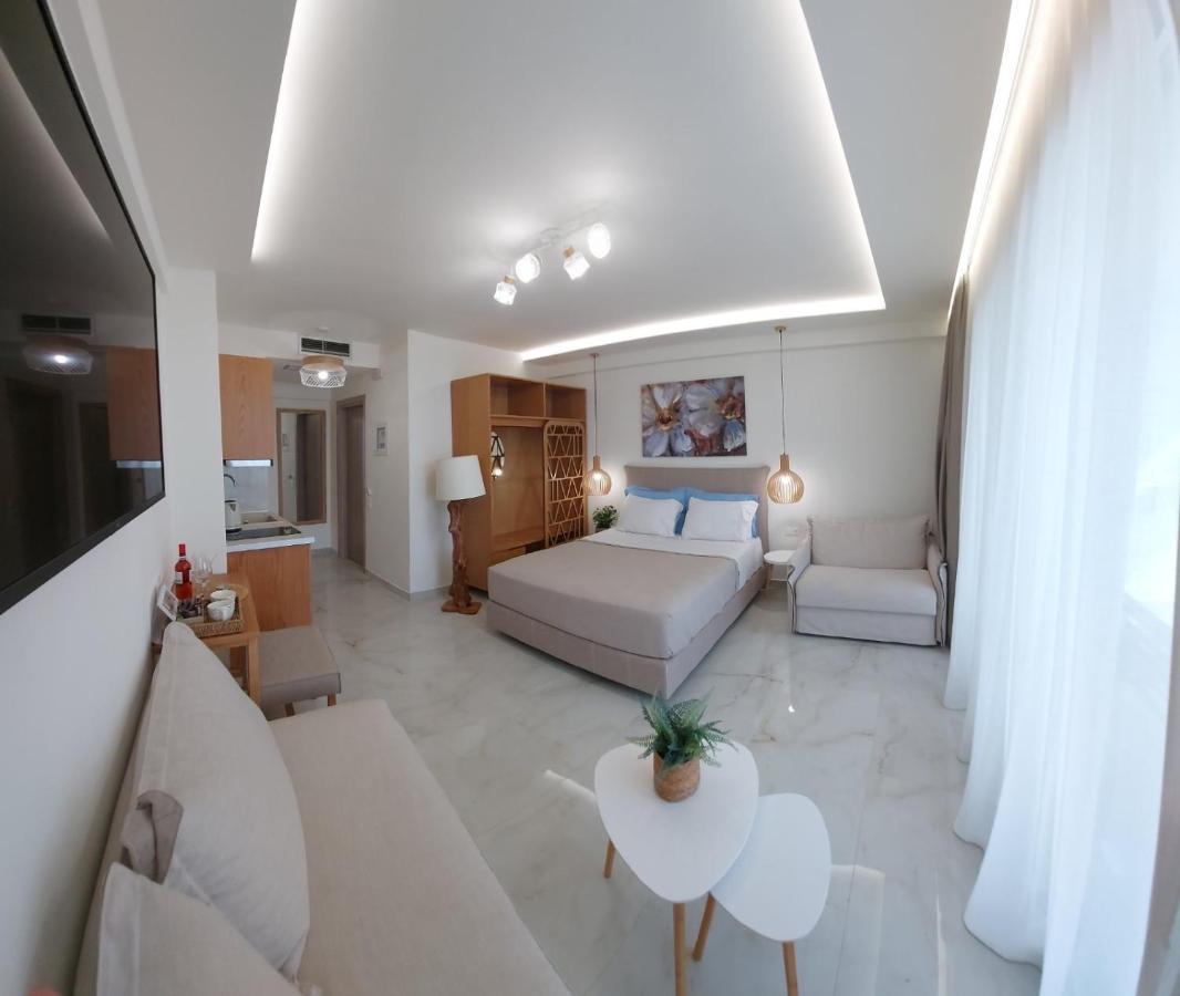 Wide Blue Luxury Boutique Suites Neos Marmaras Eksteriør billede