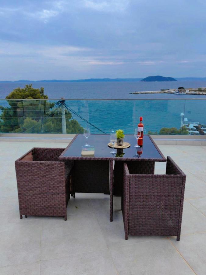Wide Blue Luxury Boutique Suites Neos Marmaras Eksteriør billede