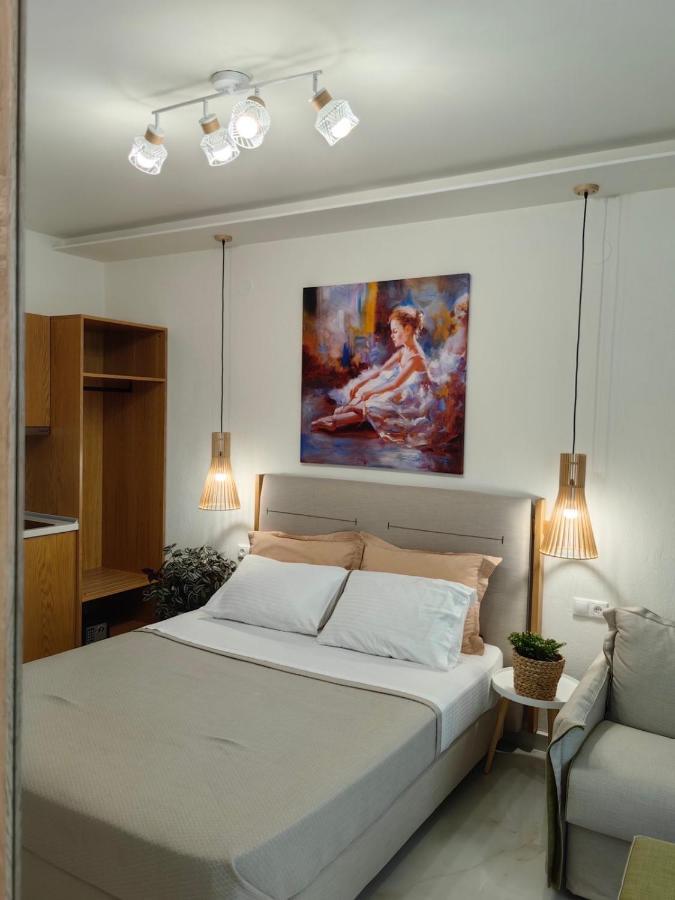 Wide Blue Luxury Boutique Suites Neos Marmaras Eksteriør billede