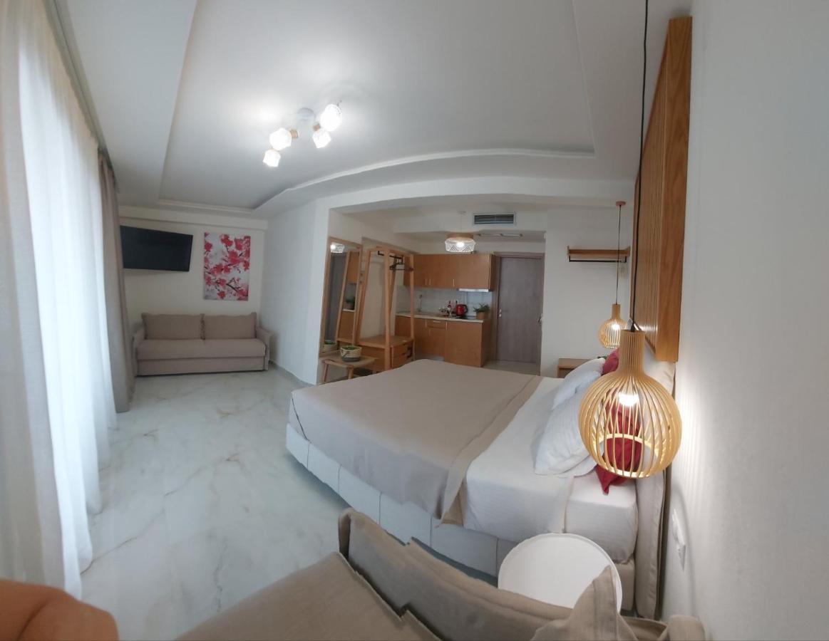 Wide Blue Luxury Boutique Suites Neos Marmaras Eksteriør billede