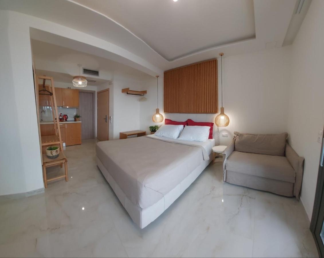 Wide Blue Luxury Boutique Suites Neos Marmaras Eksteriør billede